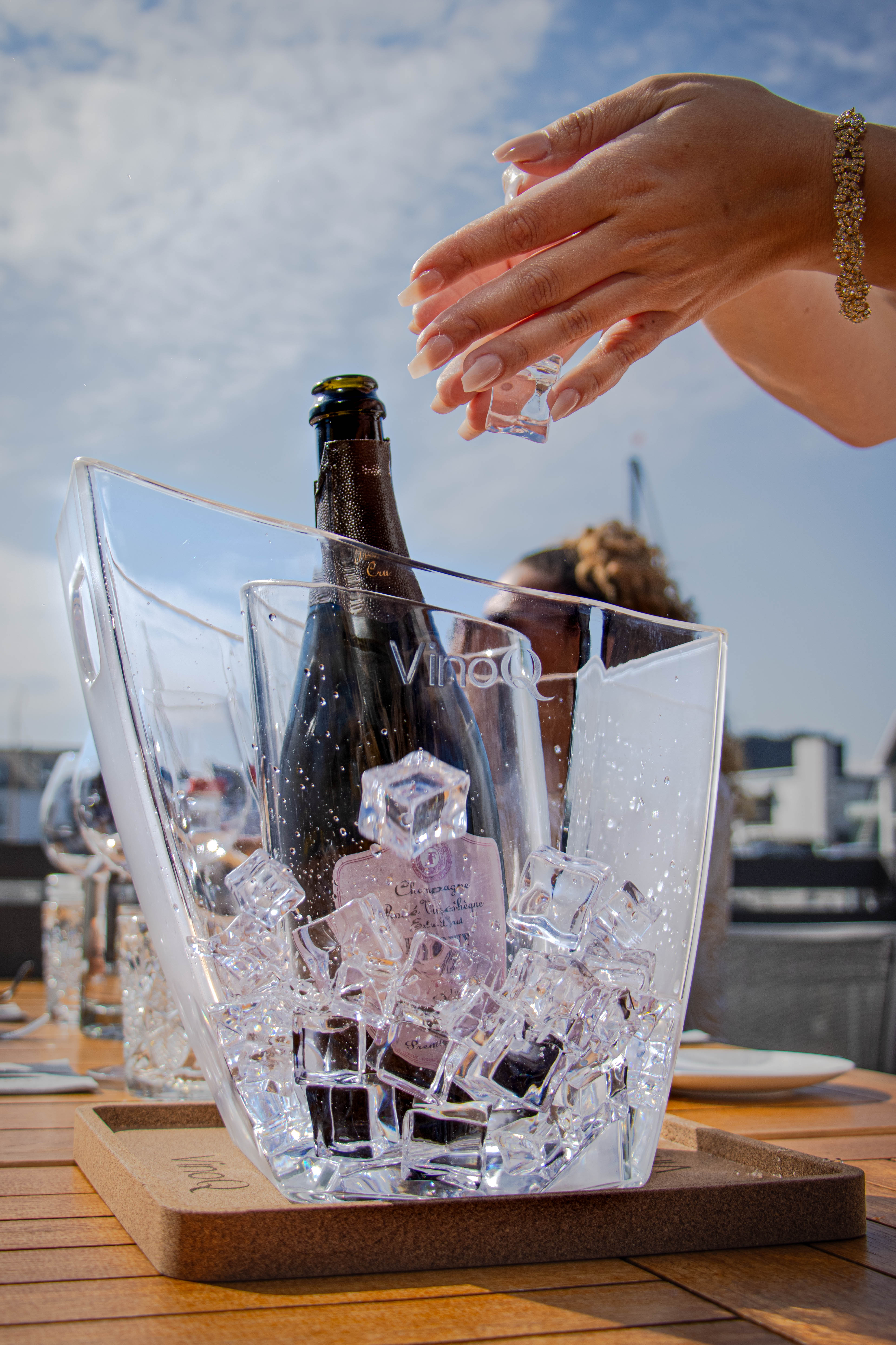 The ideal temperature for serving wine